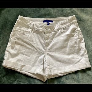 Apt 9 White Denim Shorts, Size 10